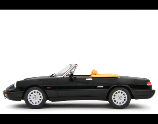 Alfa Romeo Spider 1.6 - 2.0i 1990 Nero Laudoracing 1:18 Resinemodell (Türen, Motorhaube... nicht zu öffnen!)